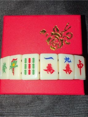 Mahjong Tile Bracelet Strong Double Row Elastic. Great for your Mahjong groups